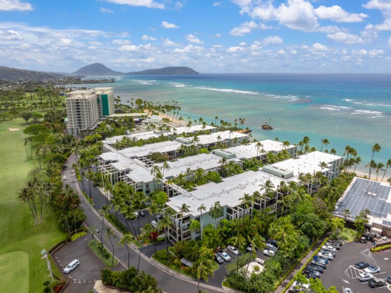aerial photo of Kahala Beach Apartments, Kahala Hotel, and the Pacific Ocean
